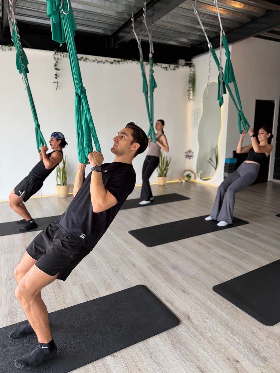Acroyoga