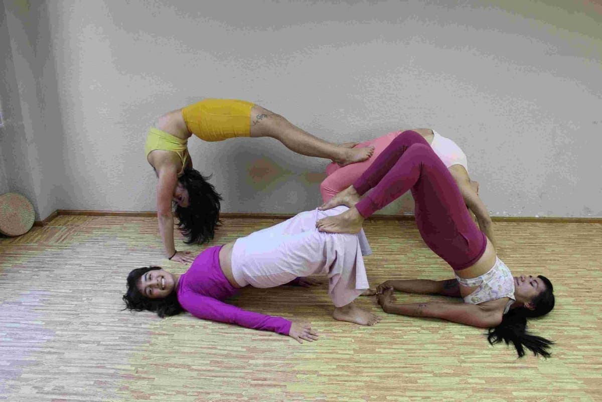 Acroyoga